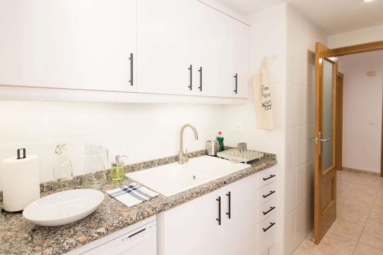 Beach Paradise Flat In Denia Centre W/ Large Pool Eksteriør billede